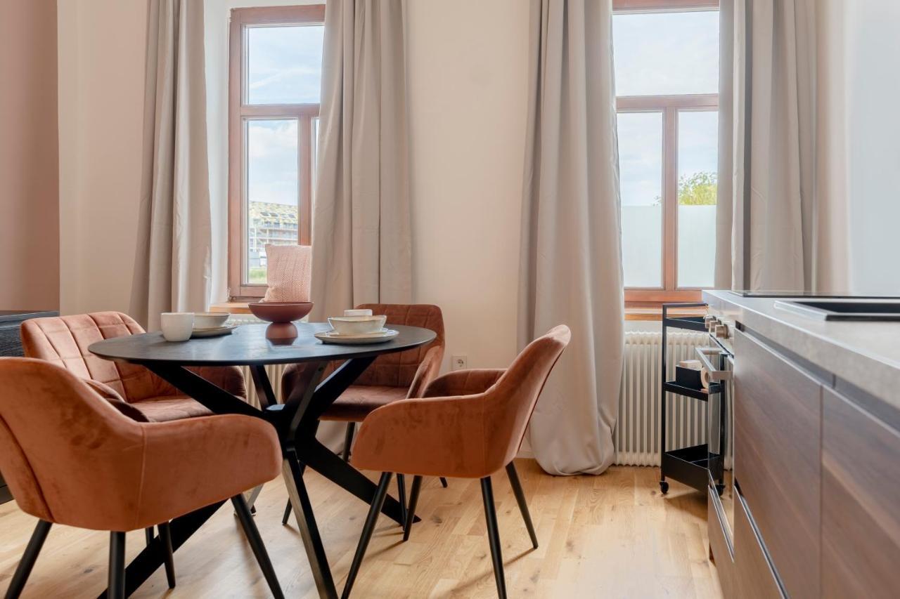 City Lounge Appartement Am Hauptbahnhof Sankt Poelten Esterno foto